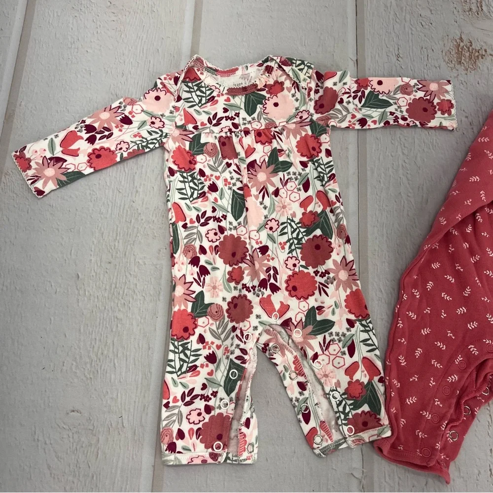 Carter's Just One You®️‎ Baby Girls' Floral Jumpsuit Size 3M